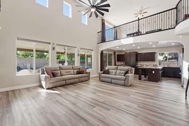 3085 N Vahe Avenue, Fresno, CA 93737