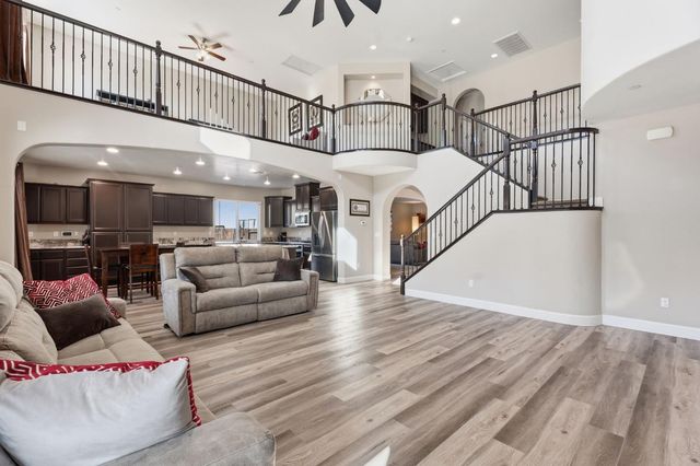 3085 N Vahe Avenue, Fresno, CA 93737