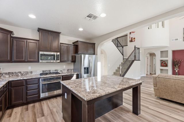 3085 N Vahe Avenue, Fresno, CA 93737