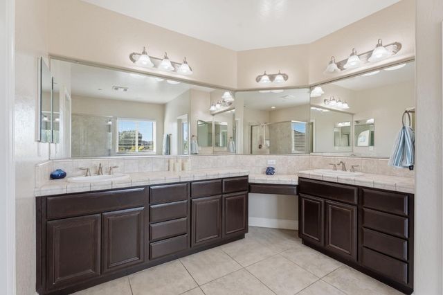 3085 N Vahe Avenue, Fresno, CA 93737