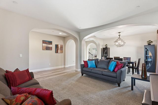 3085 N Vahe Avenue, Fresno, CA 93737