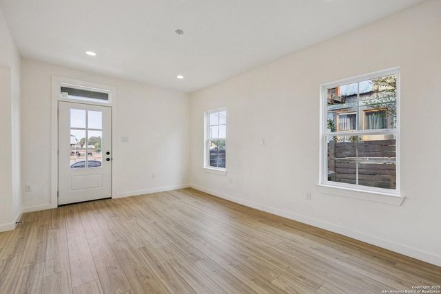 314 Nika, San Antonio, TX 78208