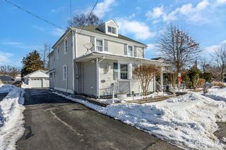 212 Vesper Avenue, Middlesex, NJ 08846