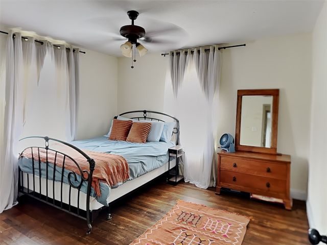 4705 Selkirk Drive, Fort Worth, TX 76109
