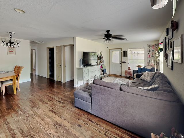 4705 Selkirk Drive, Fort Worth, TX 76109