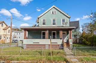 87 Winnikee Avenue, Poughkeepsie, NY 12601