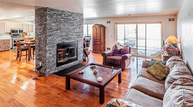 3 Magnolia Lane, Warwick, NY 10990