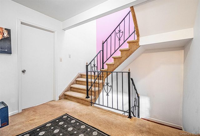 3 Magnolia Lane, Warwick, NY 10990