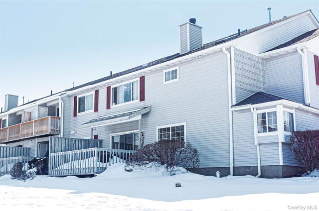 3 Magnolia Lane, Warwick, NY 10990