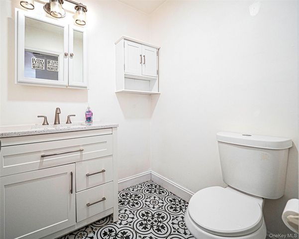 3 Magnolia Lane, Warwick, NY 10990