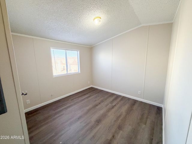 7920 W GLENDALE Avenue 40, Glendale, AZ 85303