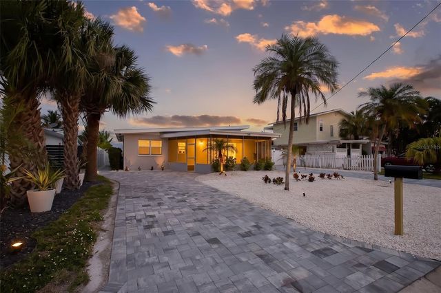 708 SUNSET COVE, Madeira Beach, FL 33708