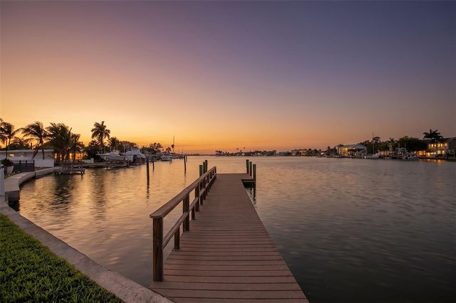 708 SUNSET COVE, Madeira Beach, FL 33708