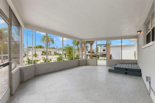 708 SUNSET COVE, Madeira Beach, FL 33708
