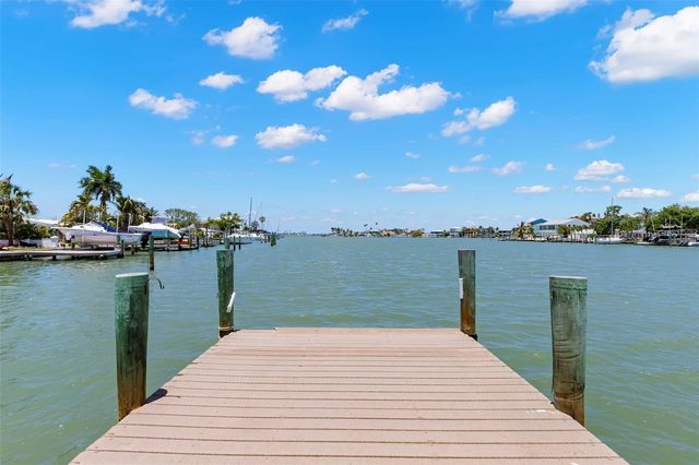 708 SUNSET COVE, Madeira Beach, FL 33708