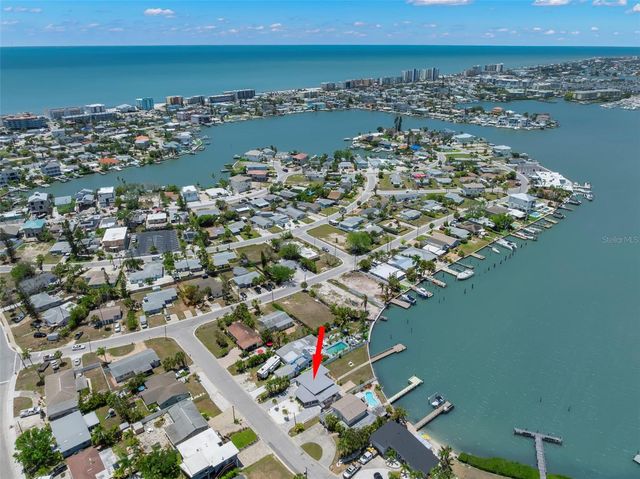708 SUNSET COVE, Madeira Beach, FL 33708