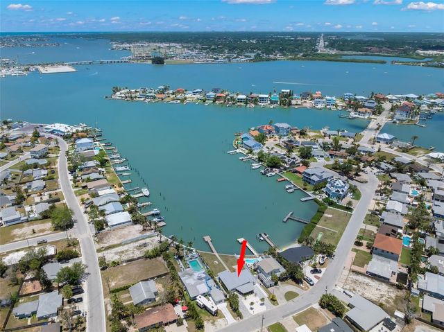 708 SUNSET COVE, Madeira Beach, FL 33708