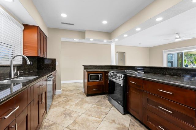 708 SUNSET COVE, Madeira Beach, FL 33708