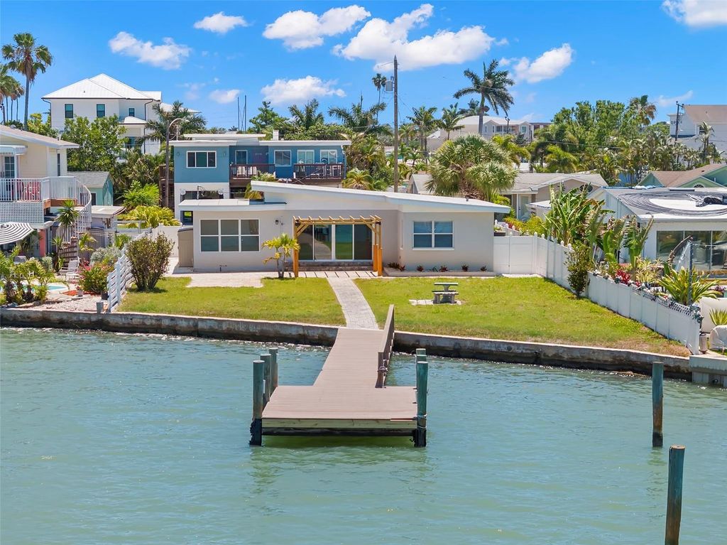 708 SUNSET COVE, Madeira Beach, FL 33708