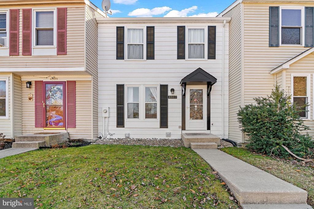 4807 SENNETT CT, Baltimore, MD 21236