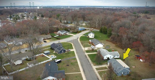 8 WOODSIDE PL, Pennsville, NJ 08070