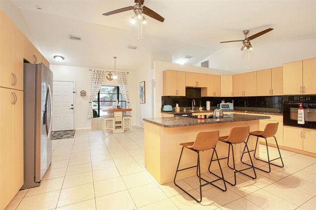 4105 SPRING WAY CIRCLE, Valrico, FL 33596