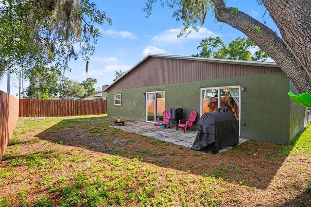 4105 SPRING WAY CIRCLE, Valrico, FL 33596