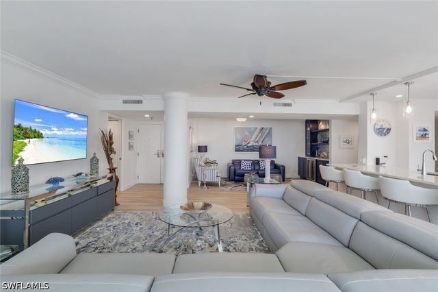 4041 Gulf Shore BLVD N 1705, Naples, FL 34103