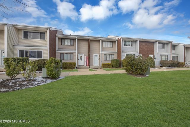 13 Quincy Circle K, Dayton, NJ 08810