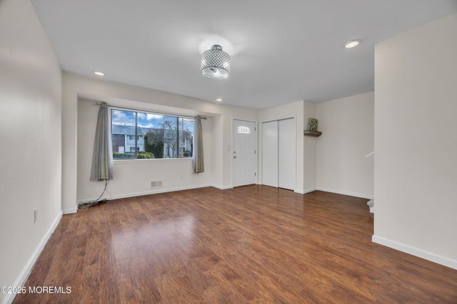 13 Quincy Circle K, Dayton, NJ 08810