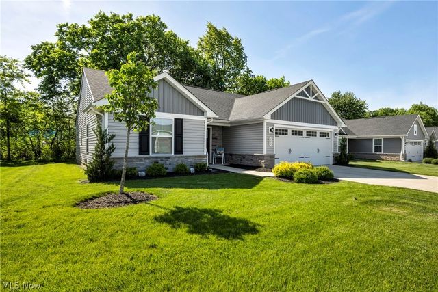 141 W Spring Drive, Elyria, OH 44035