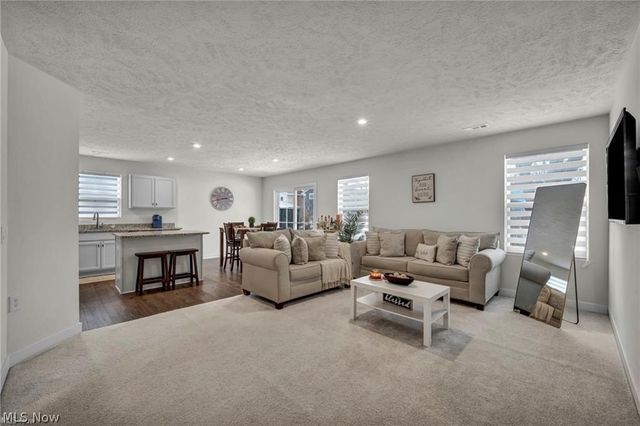 141 W Spring Drive, Elyria, OH 44035
