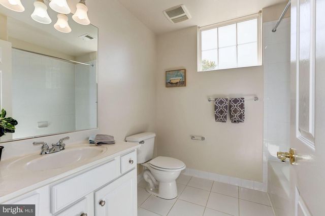 819 WESTMORE AVE, Rockville, MD 20850