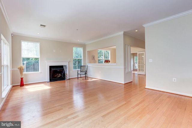 819 WESTMORE AVE, Rockville, MD 20850
