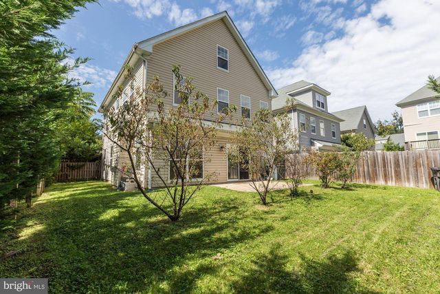 819 WESTMORE AVE, Rockville, MD 20850