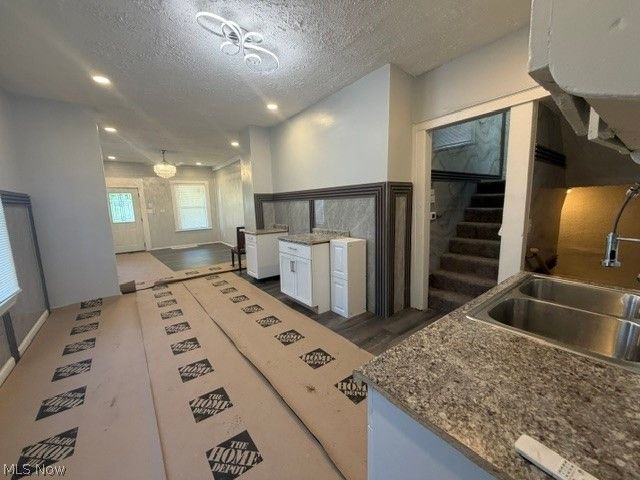 10800 Crestwood Avenue, Cleveland, OH 44104