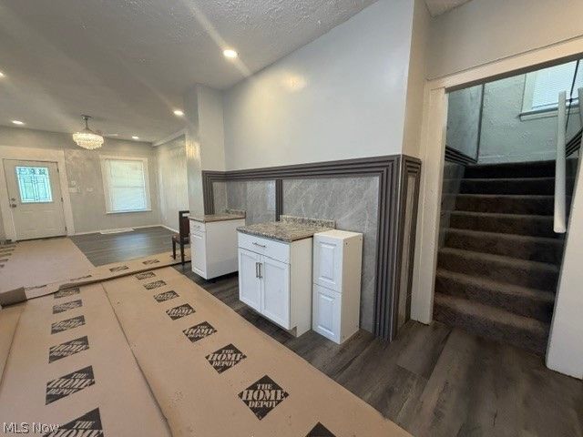 10800 Crestwood Avenue, Cleveland, OH 44104