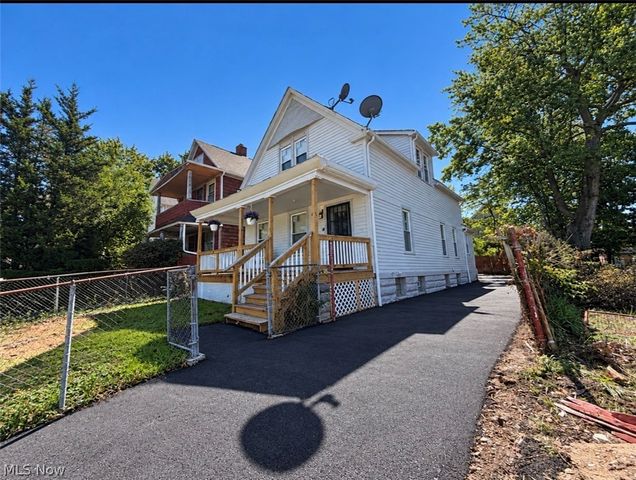 10800 Crestwood Avenue, Cleveland, OH 44104