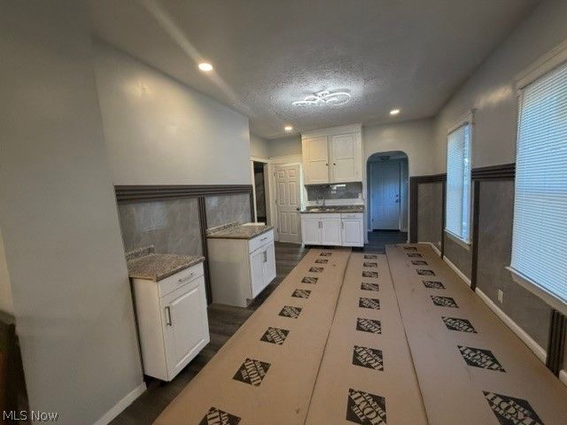10800 Crestwood Avenue, Cleveland, OH 44104