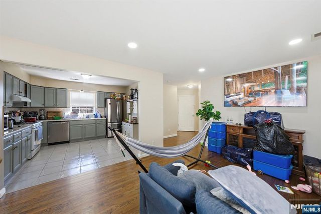 56 Lentz Avenue, Newark, NJ 07105