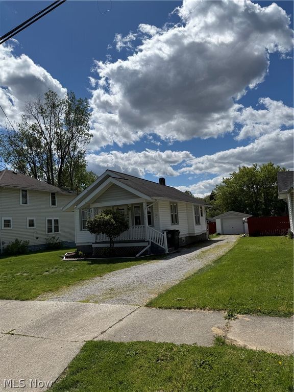 462 Larkin Avenue, Akron, OH 44305