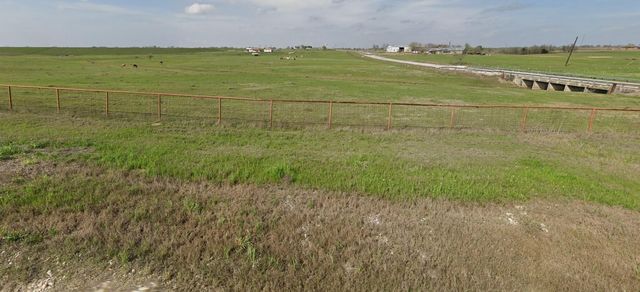600 County Rd 405, Taylor, TX 76574