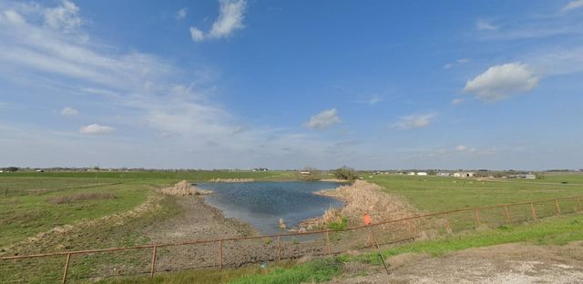 600 County Rd 405, Taylor, TX 76574