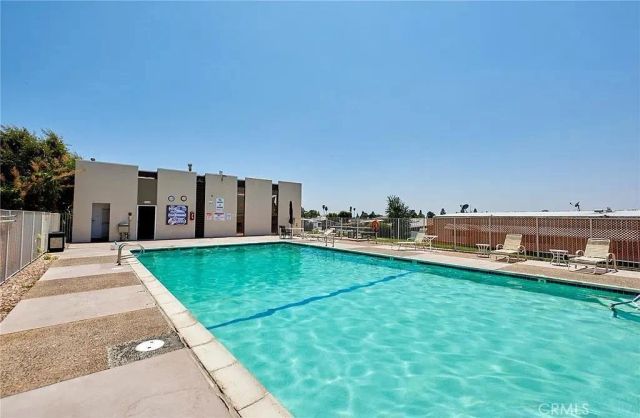 4095 Fruit St 328, La Verne, CA 91750