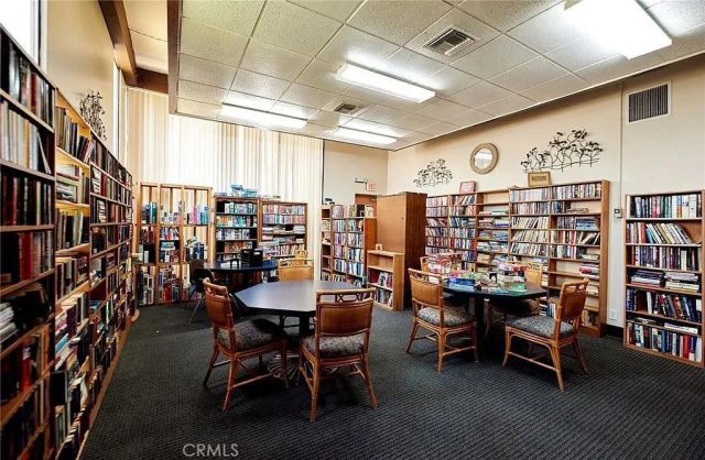 4095 Fruit St 328, La Verne, CA 91750