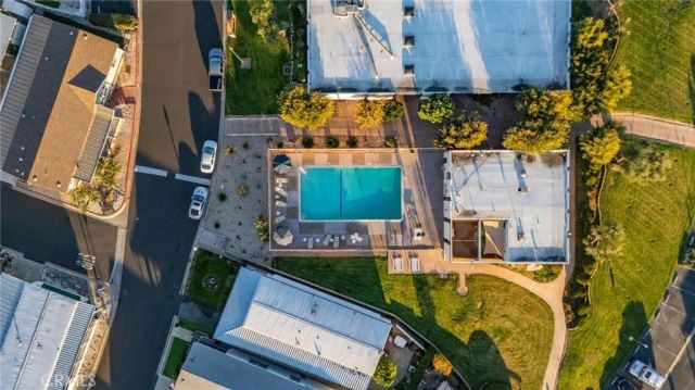 4095 Fruit St 328, La Verne, CA 91750