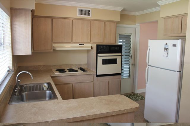 2025 PINE RIDGE DRIVE, Clearwater, FL 33763