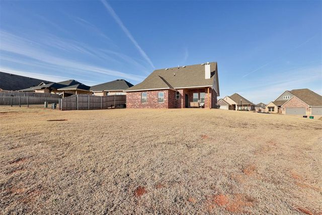 18524 Autumn Grove Drive, Edmond, OK 73012