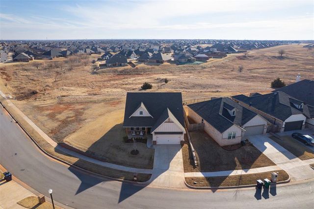 18524 Autumn Grove Drive, Edmond, OK 73012