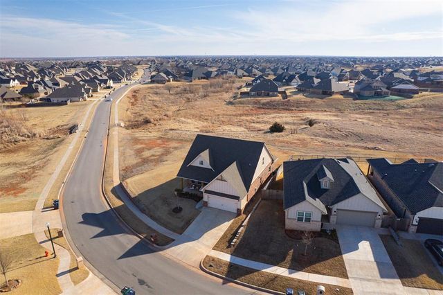 18524 Autumn Grove Drive, Edmond, OK 73012